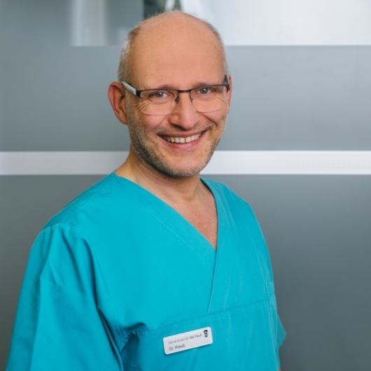   Dr. Olaf Preuß
