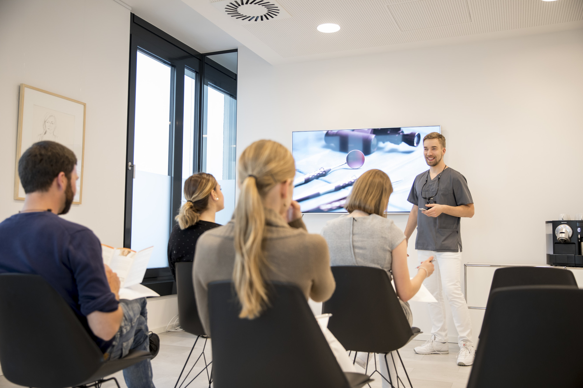 Zahnarzt München: Patienten-Informationsveranstaltung in der MunichDent.
