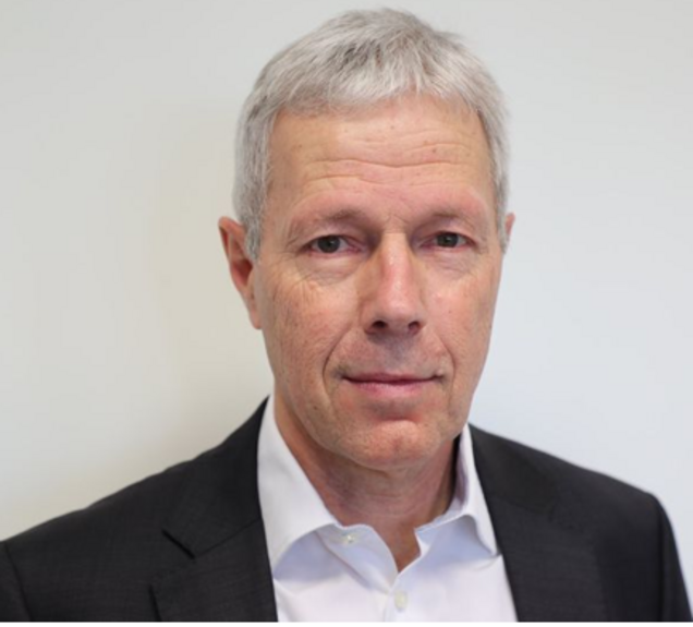 DR. HENRI VAN DE SAND
