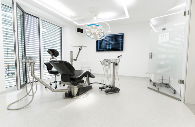 Behandlungszimmer der ZMK